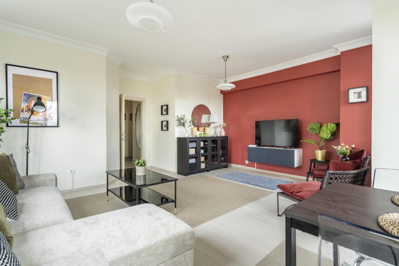 Apartamento Modern Flat With Balcony On Bagdat Street Estambul Exterior foto