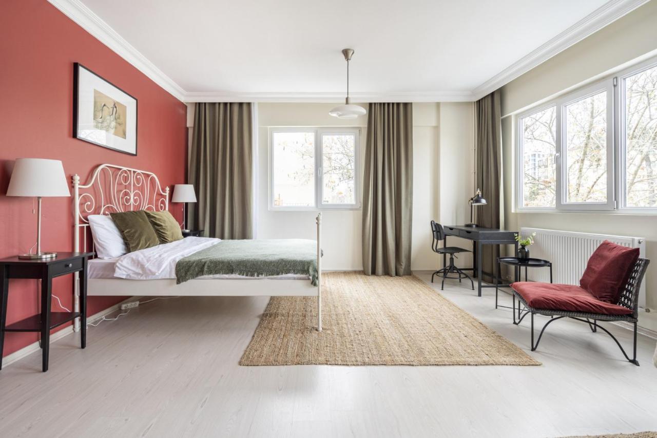Apartamento Modern Flat With Balcony On Bagdat Street Estambul Exterior foto